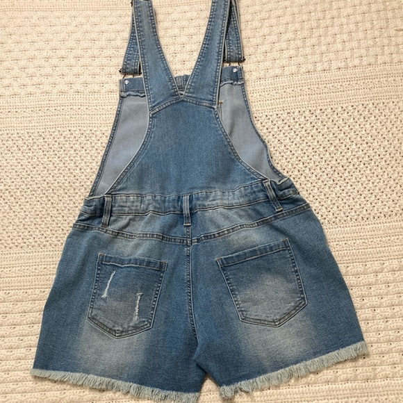 VENUS Blue Distressed Jean Shorts - Picture 5 of 8